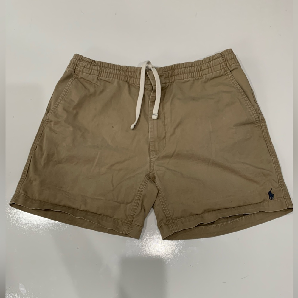 Woman’s Ralph Lauren Polo khaki shorts size M